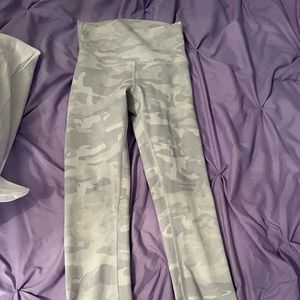 Lululemon wunder unders